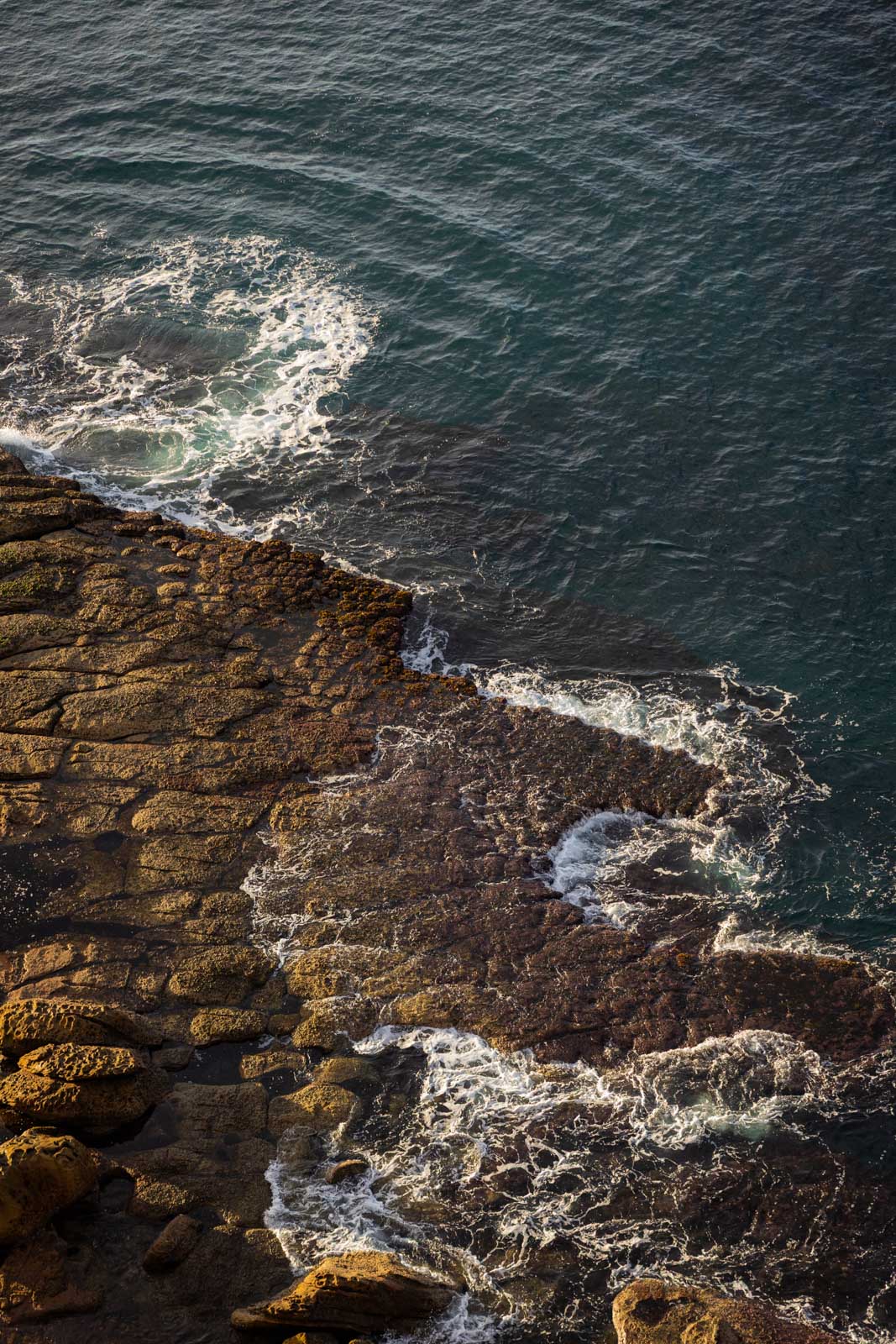 Coastal Collections | Our free wallpaper kit
