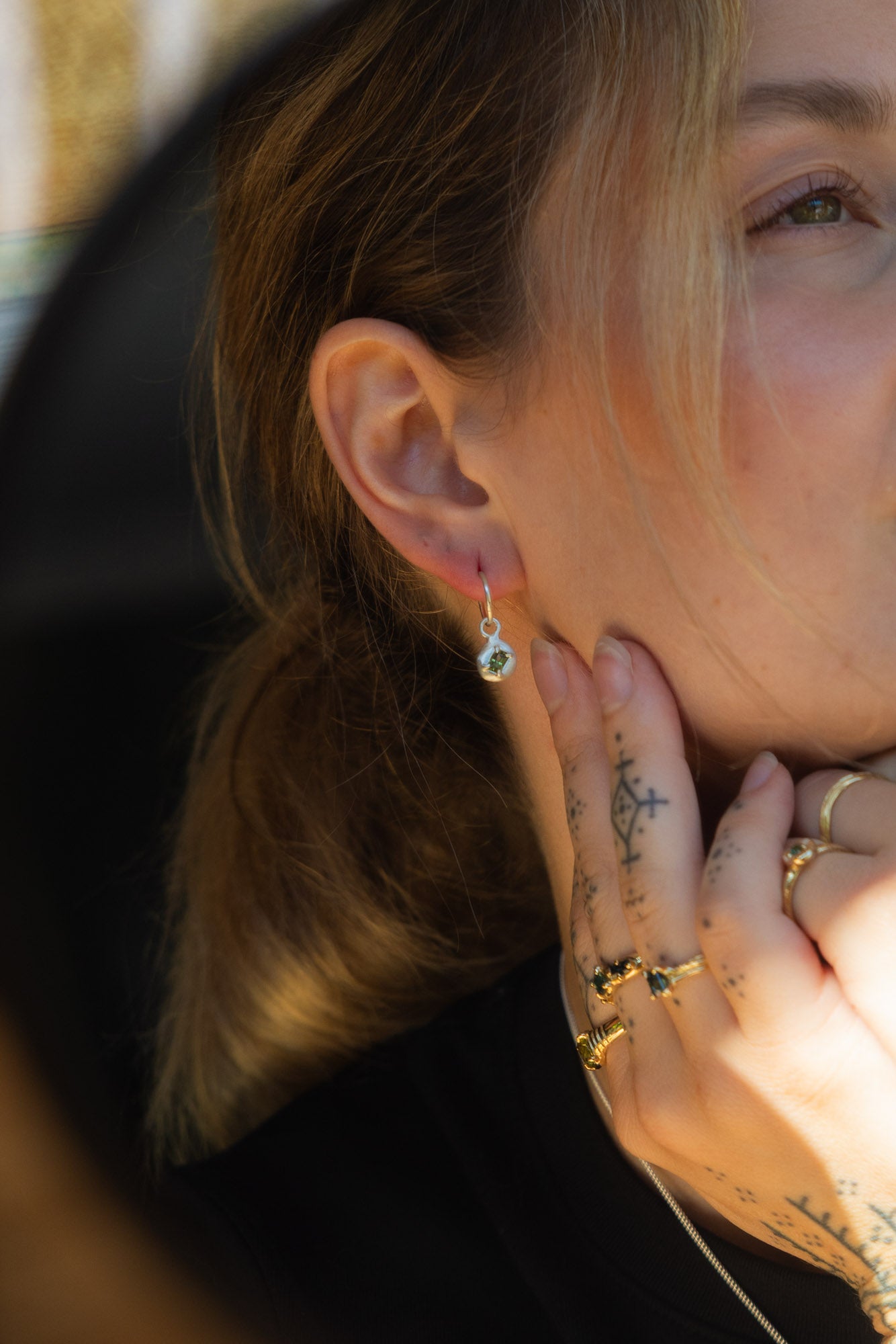 MISMATCH SAPPHIRE SLEEPERS NO.2 - SILVER - Neij Jewellery, Earrings