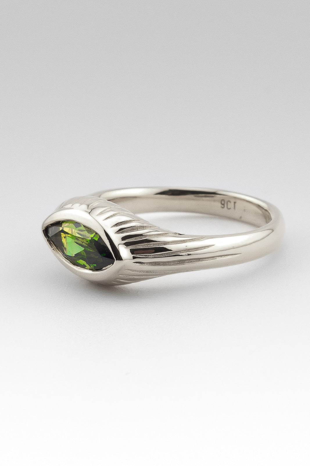 FILIPPA | SAPPHIRE | WHITE GOLD - Neij Jewellery, Rings