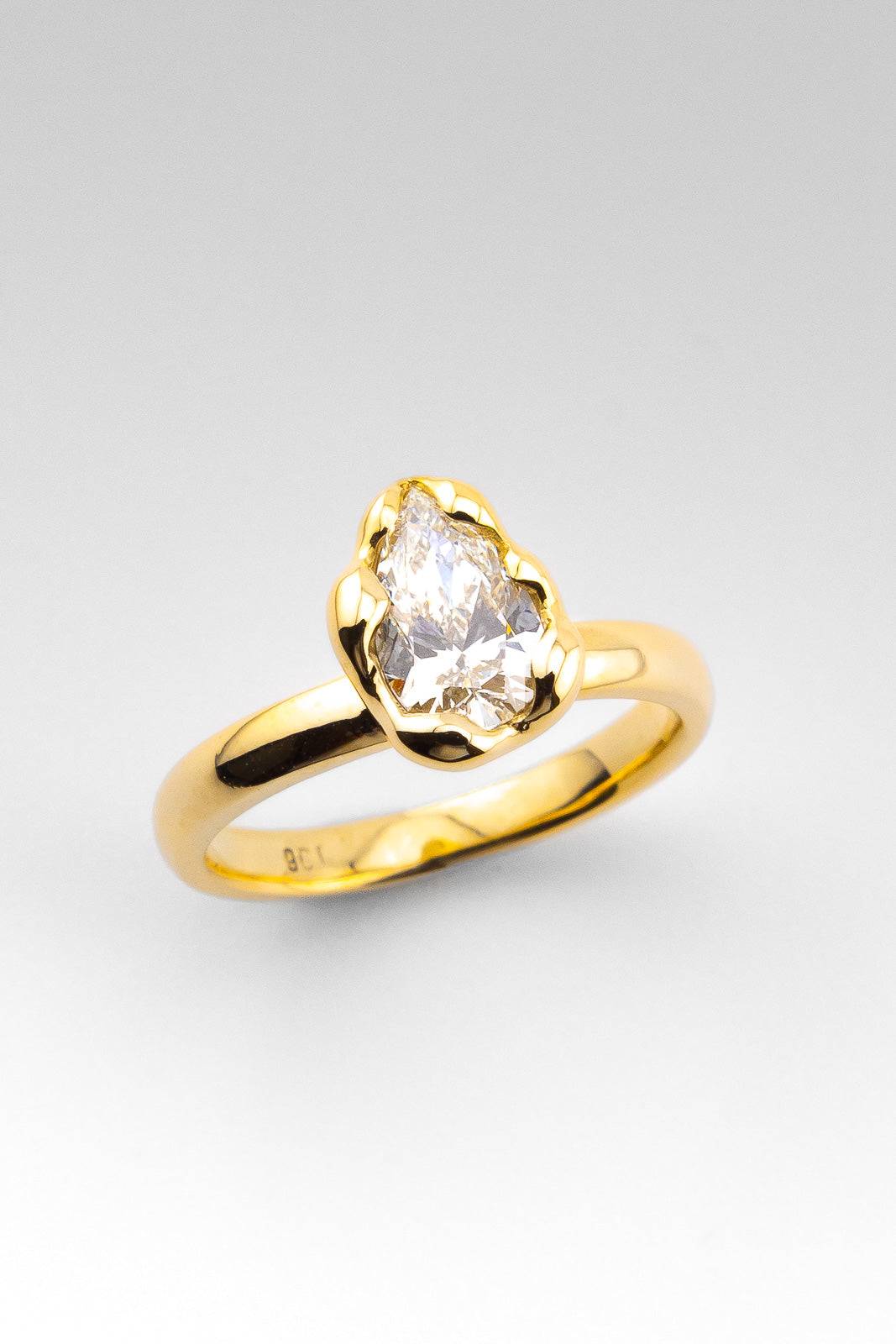 LUNE | SOLID GOLD