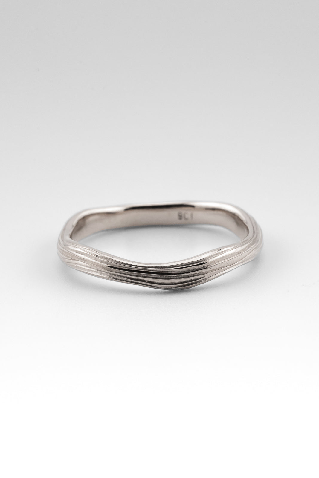 RHYTHM | WHITE GOLD