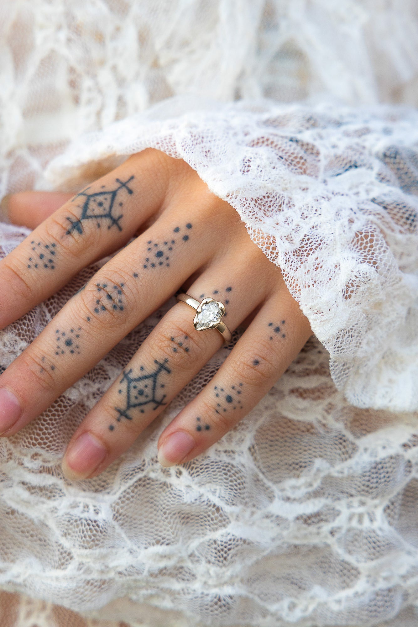 LUNE | WHITE GOLD - Neij Jewellery, Rings