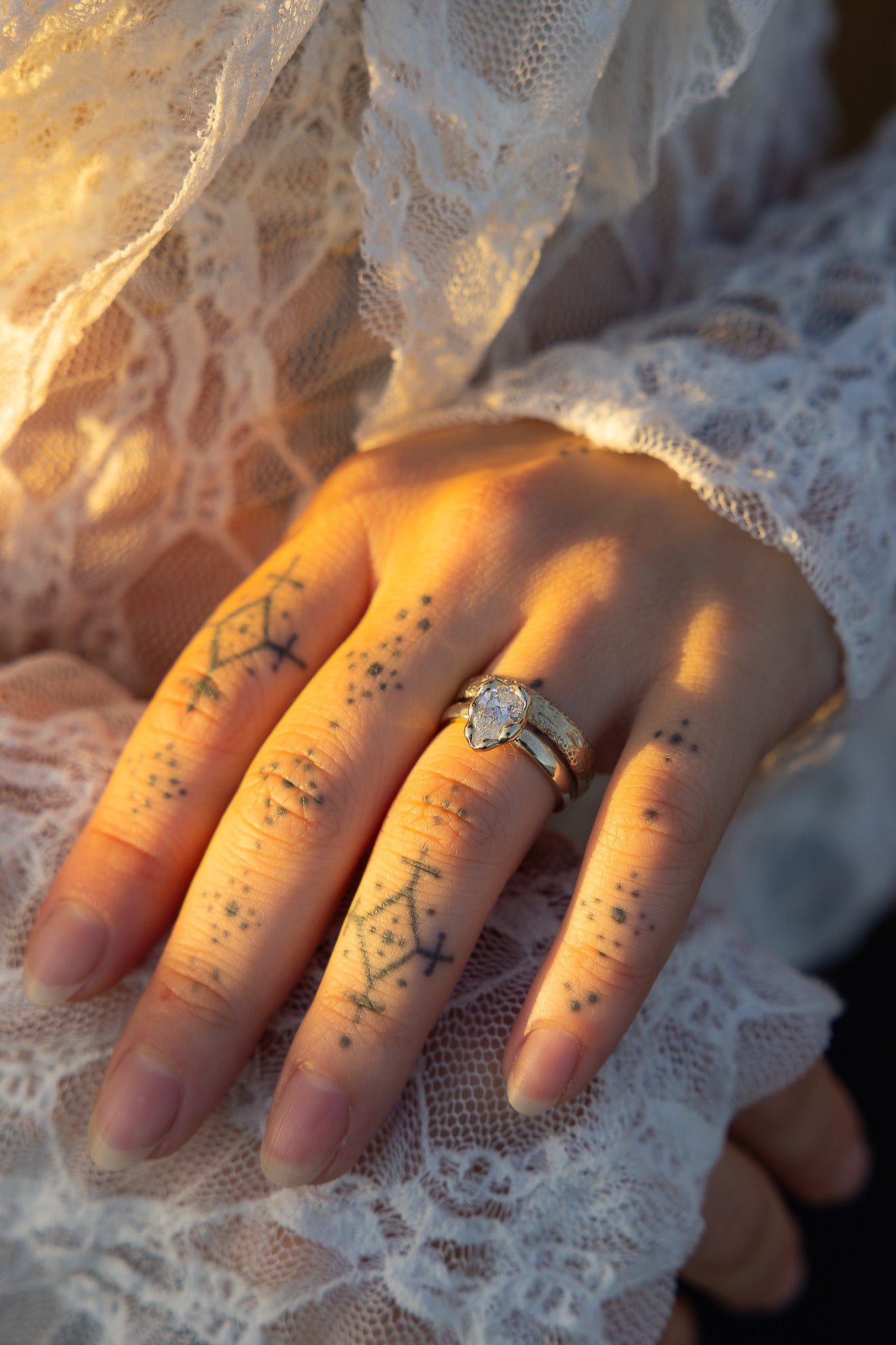 LUNE | WHITE GOLD - Neij Jewellery, Rings