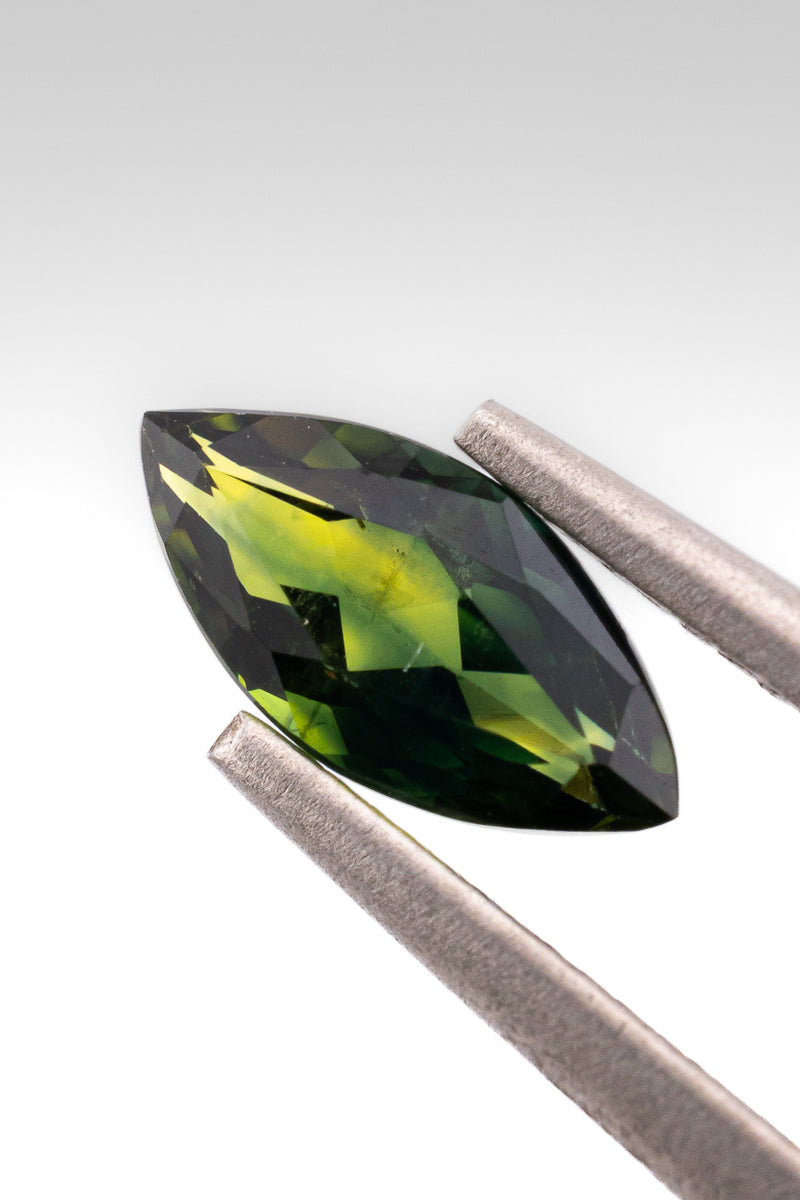 0.65ct MARQUISE PARTI SAPPHIRE