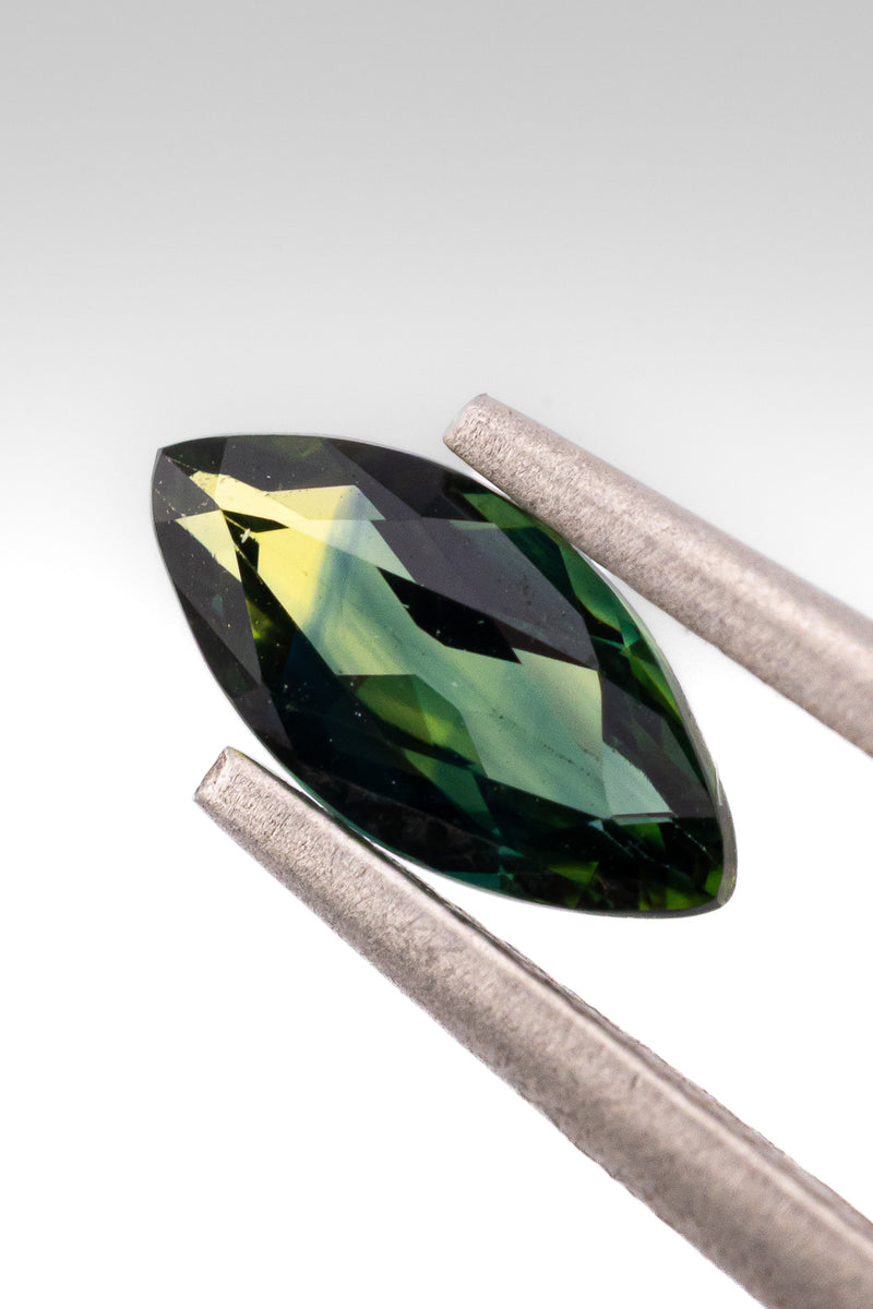 0.56ct MARQUISE PARTI SAPPHIRE