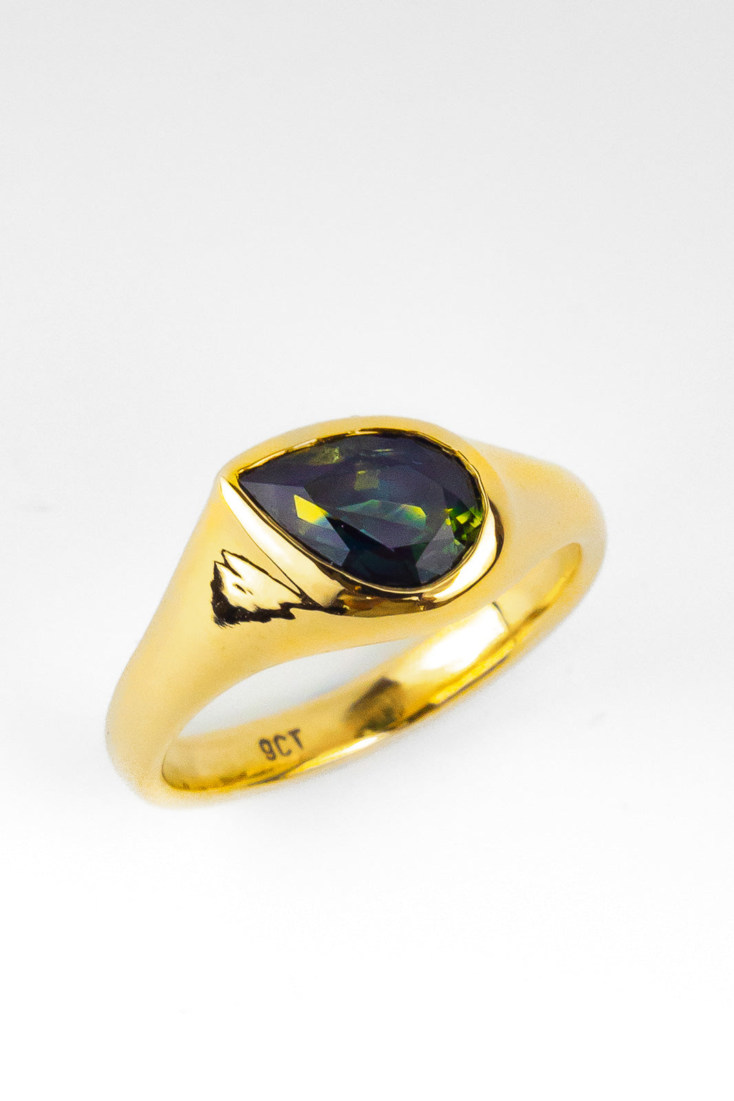 VINO no.2 | SOLID GOLD