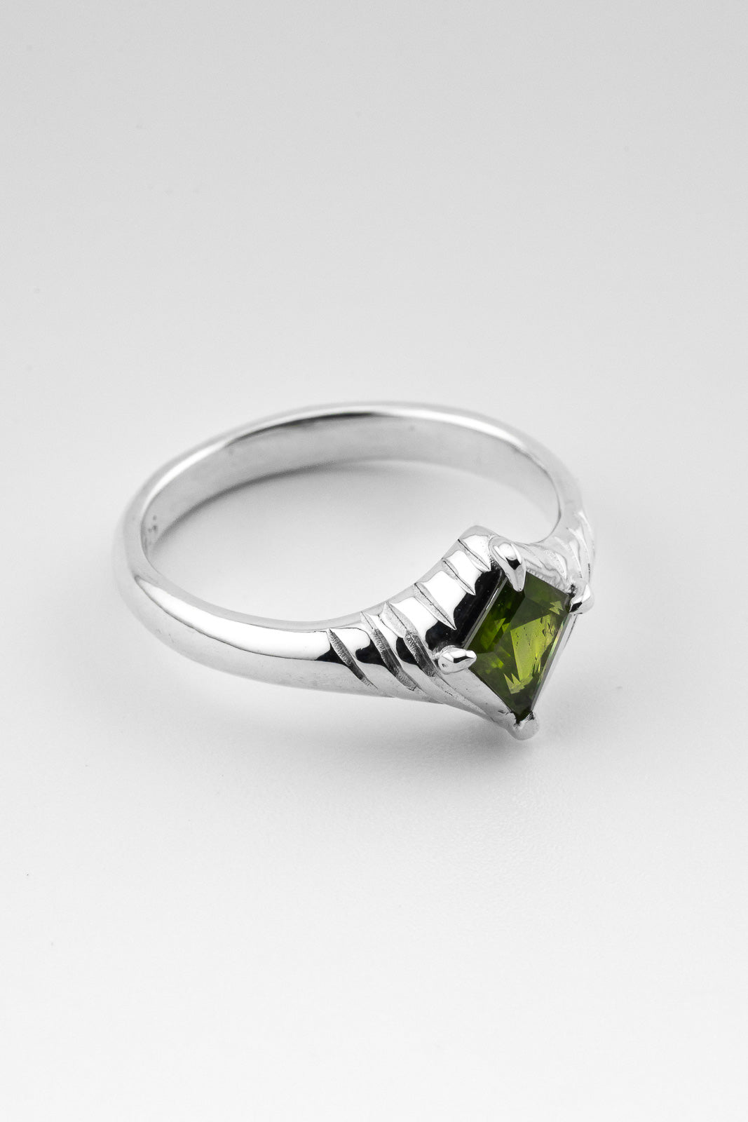 ESKER | SILVER