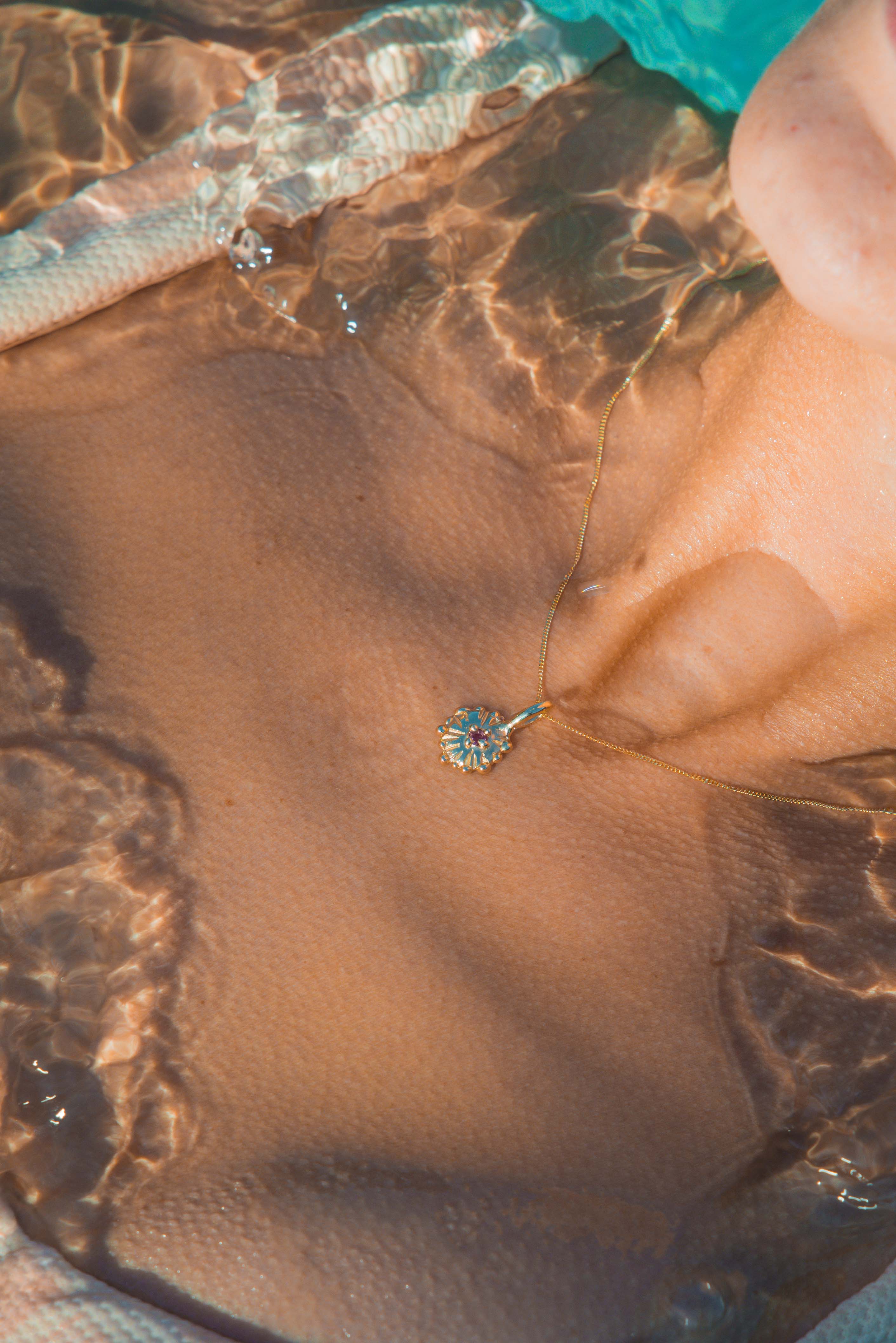 SAPPHIRE SUN NECKLACE - Neij Jewellery