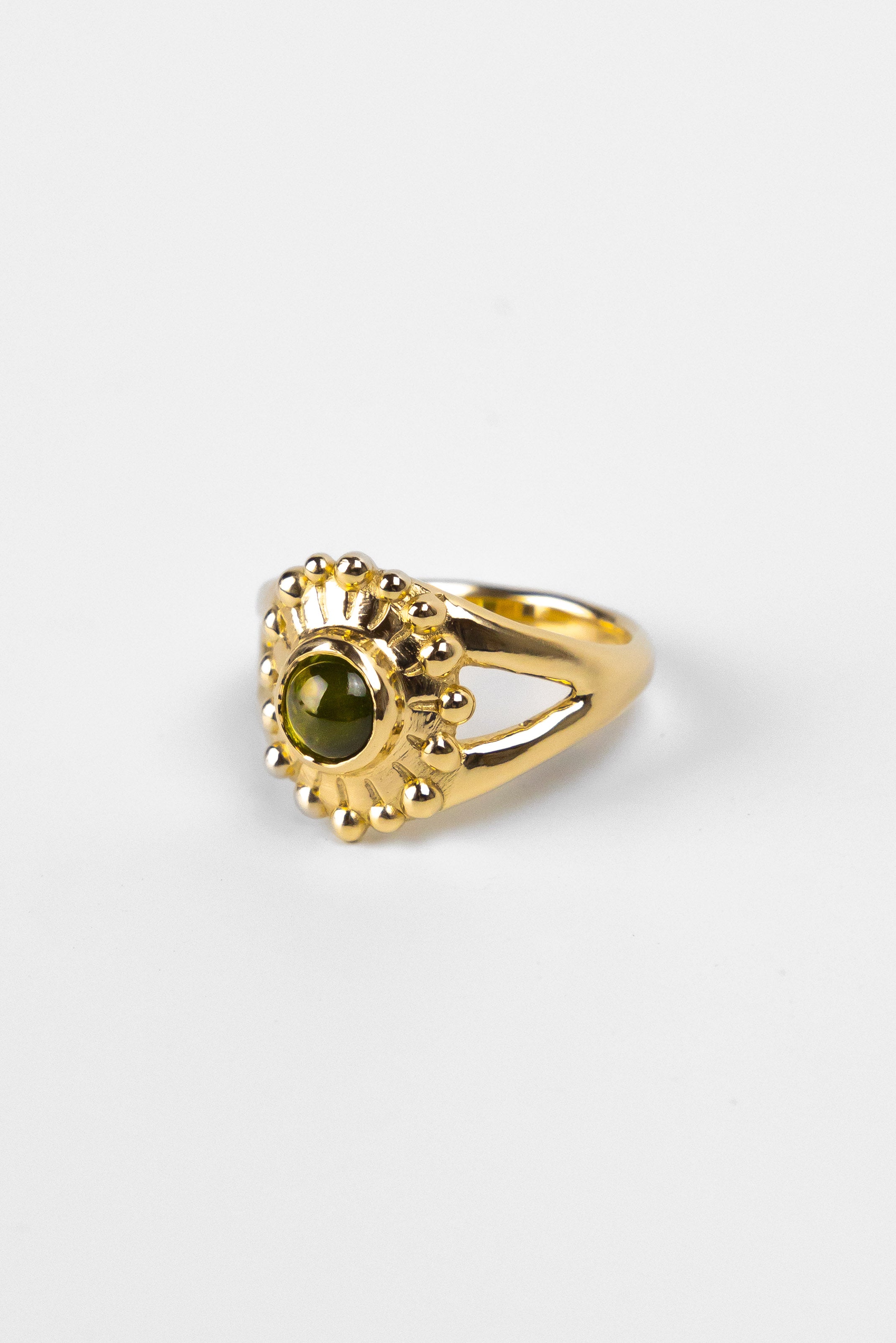 DIVINE PERIDOT - Size O - Neij Jewellery