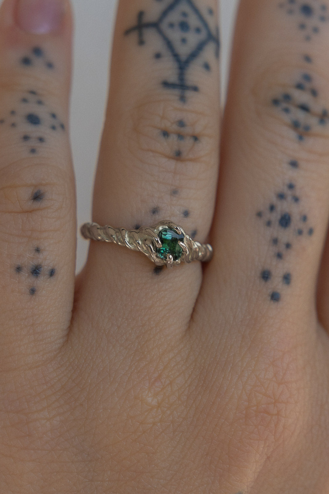 TOURMALINE WAVE RING | WHITE GOLD - Neij Jewellery, Rings