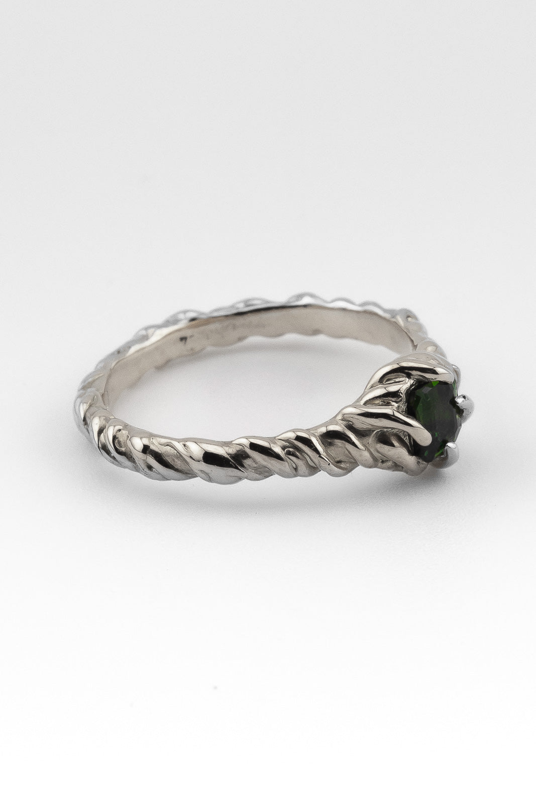 TOURMALINE WAVE RING | WHITE GOLD - Neij Jewellery, Rings