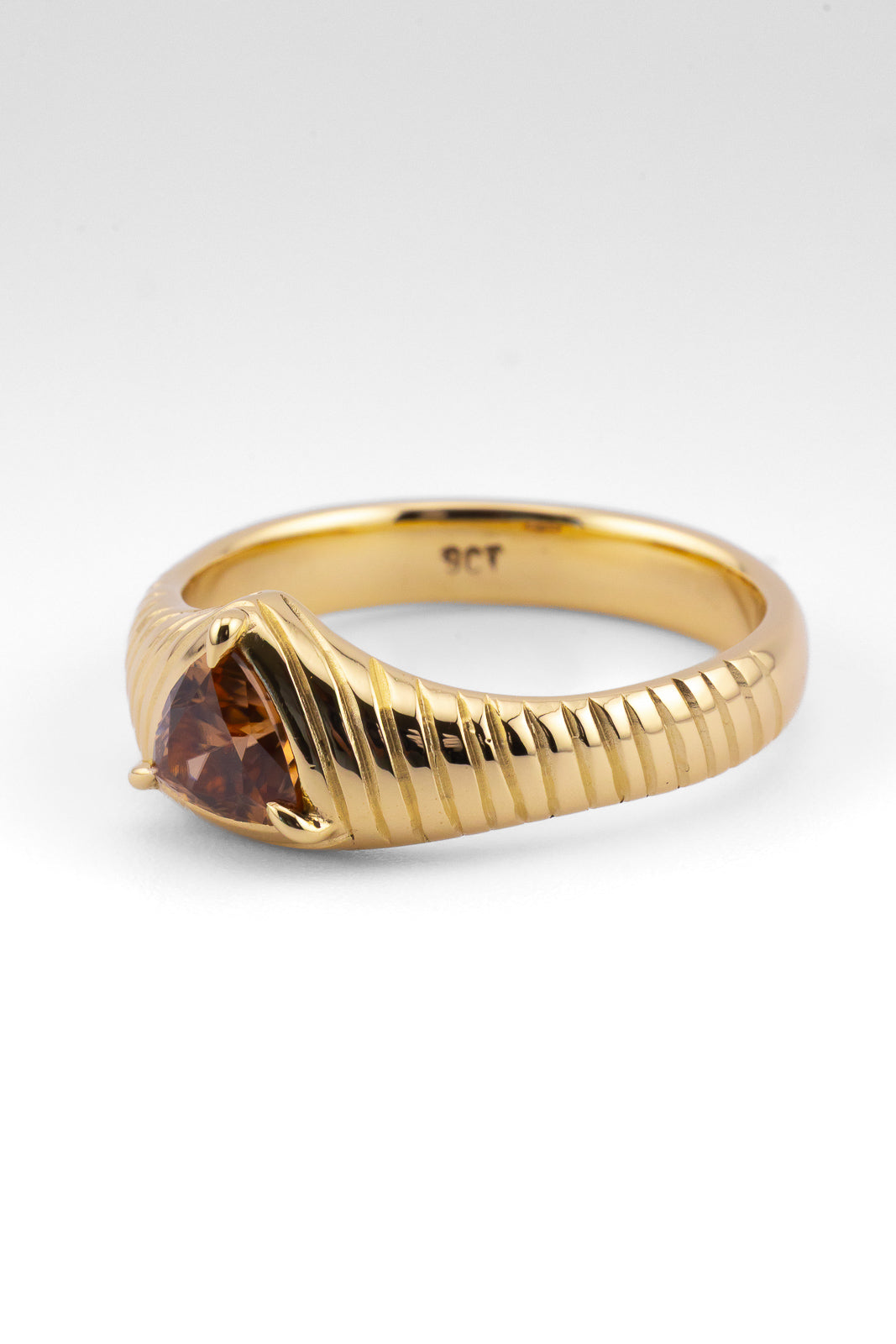 DUNE | SOLID GOLD