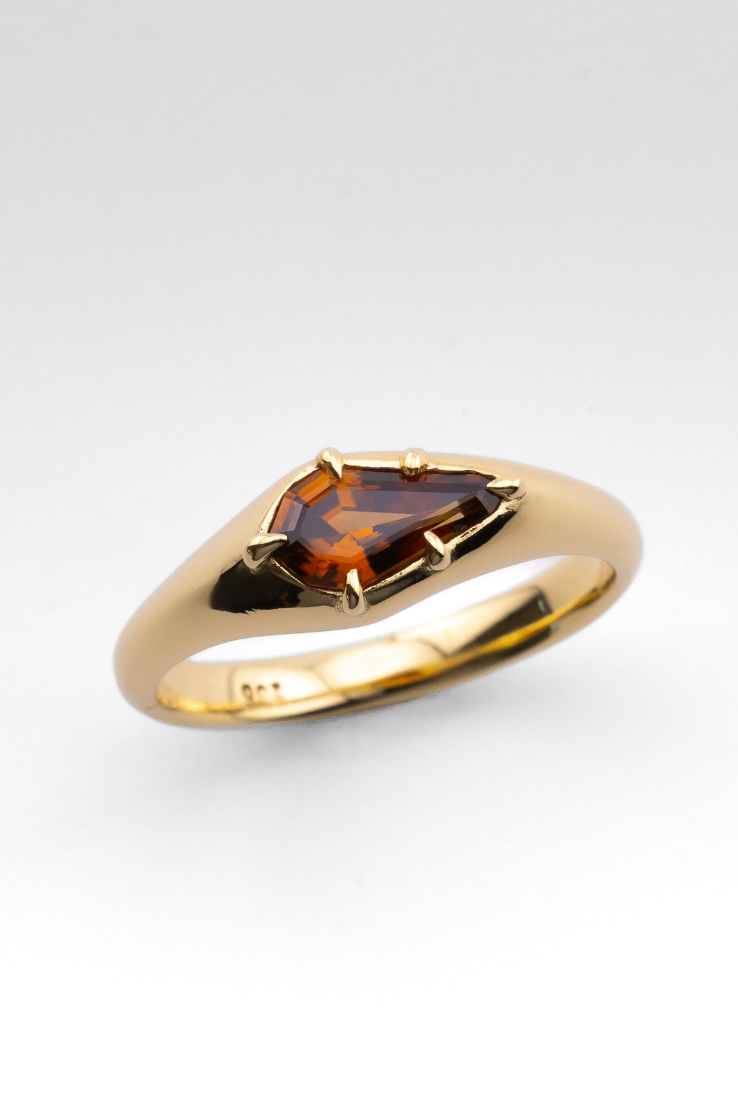 VESTA | SOLID GOLD