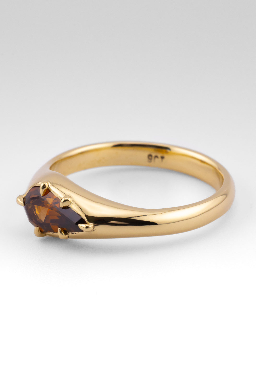 VESTA | SOLID GOLD