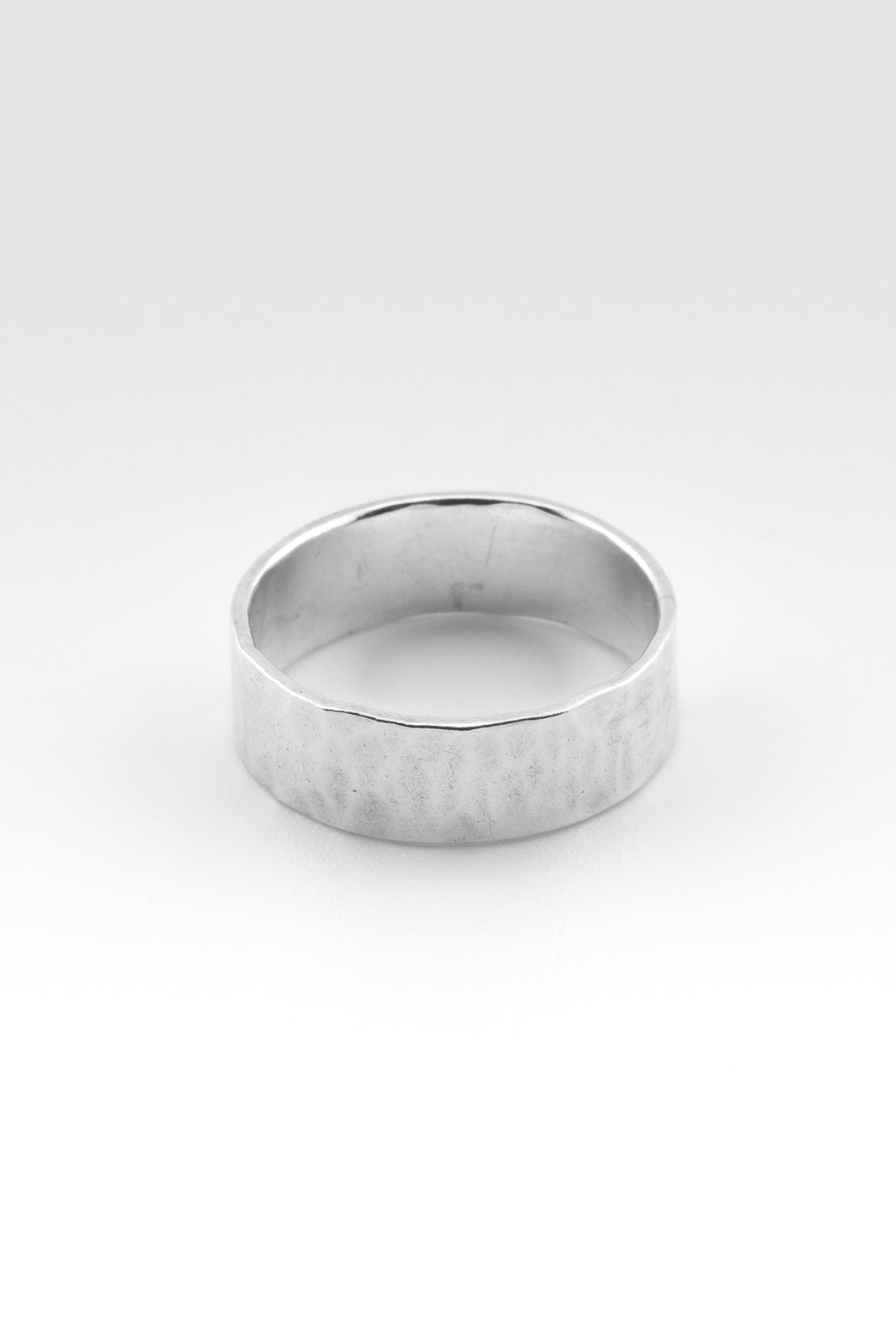 ARCHIVE 008 - HAMMERED BAND