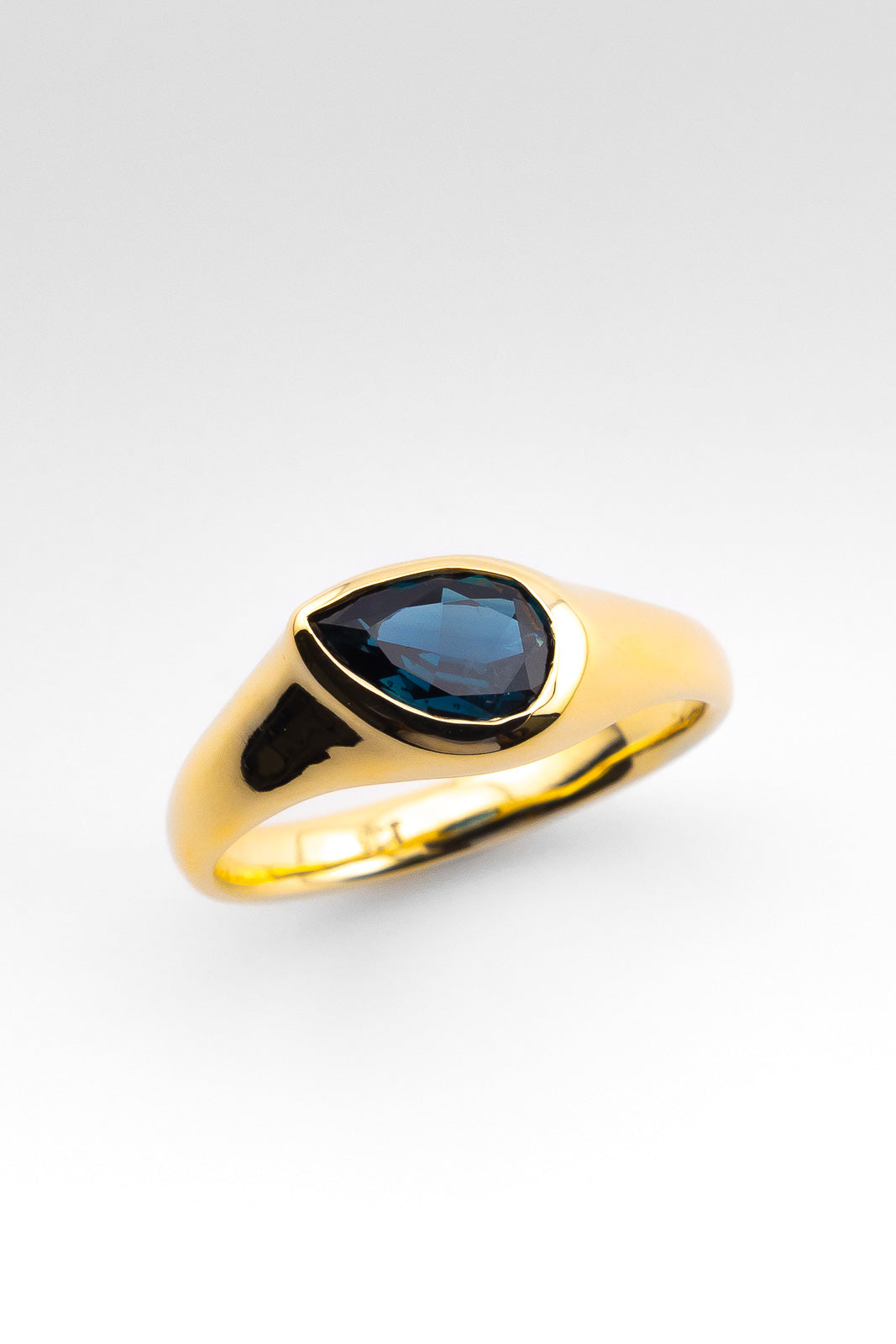 VINO no.2 | SOLID GOLD