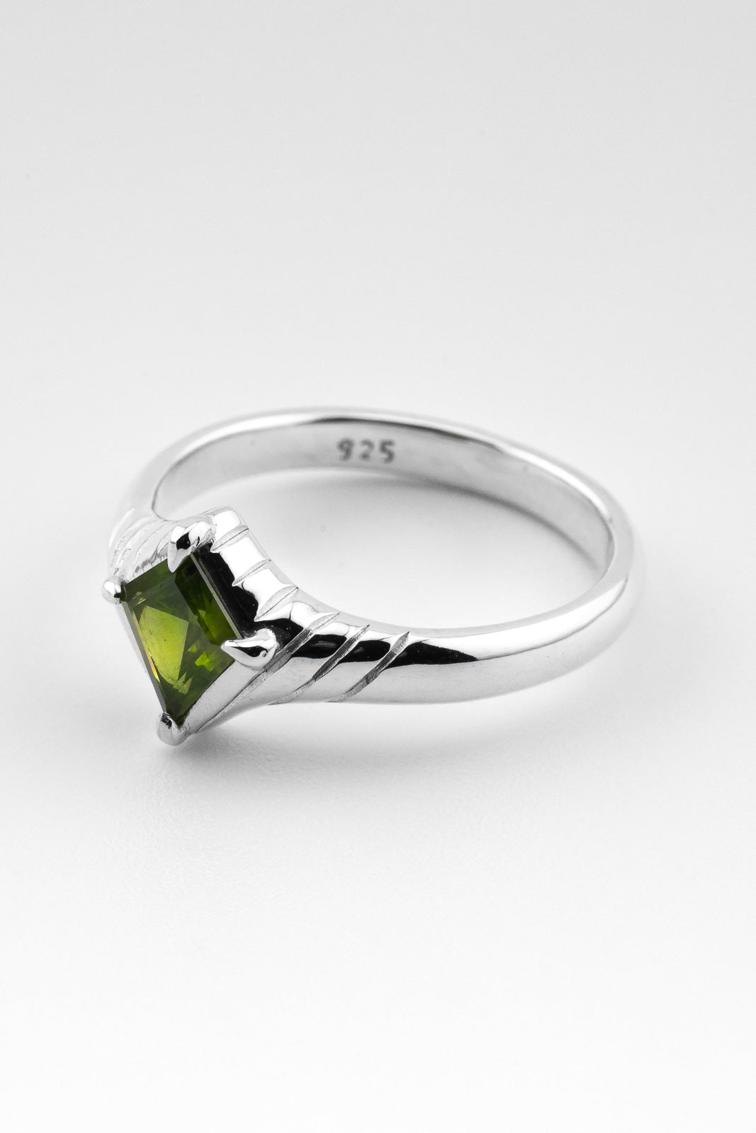 ESKER | SILVER