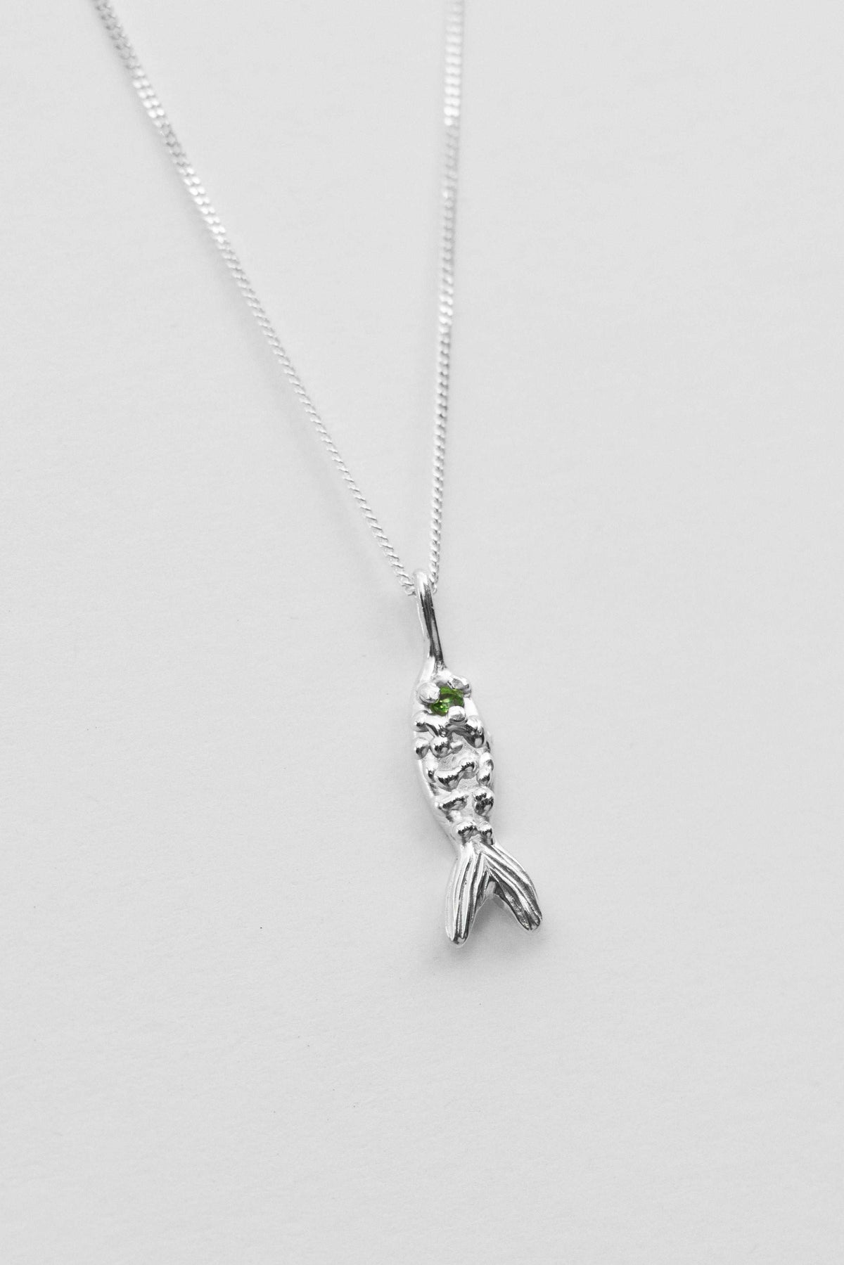 GARNET FISH - Neij Jewellery