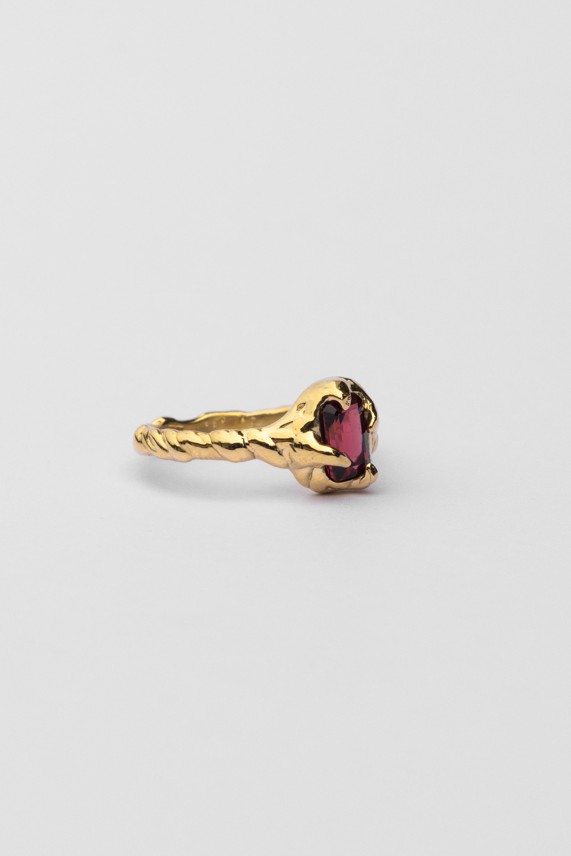 GARNET WAVE RING - Neij Jewellery