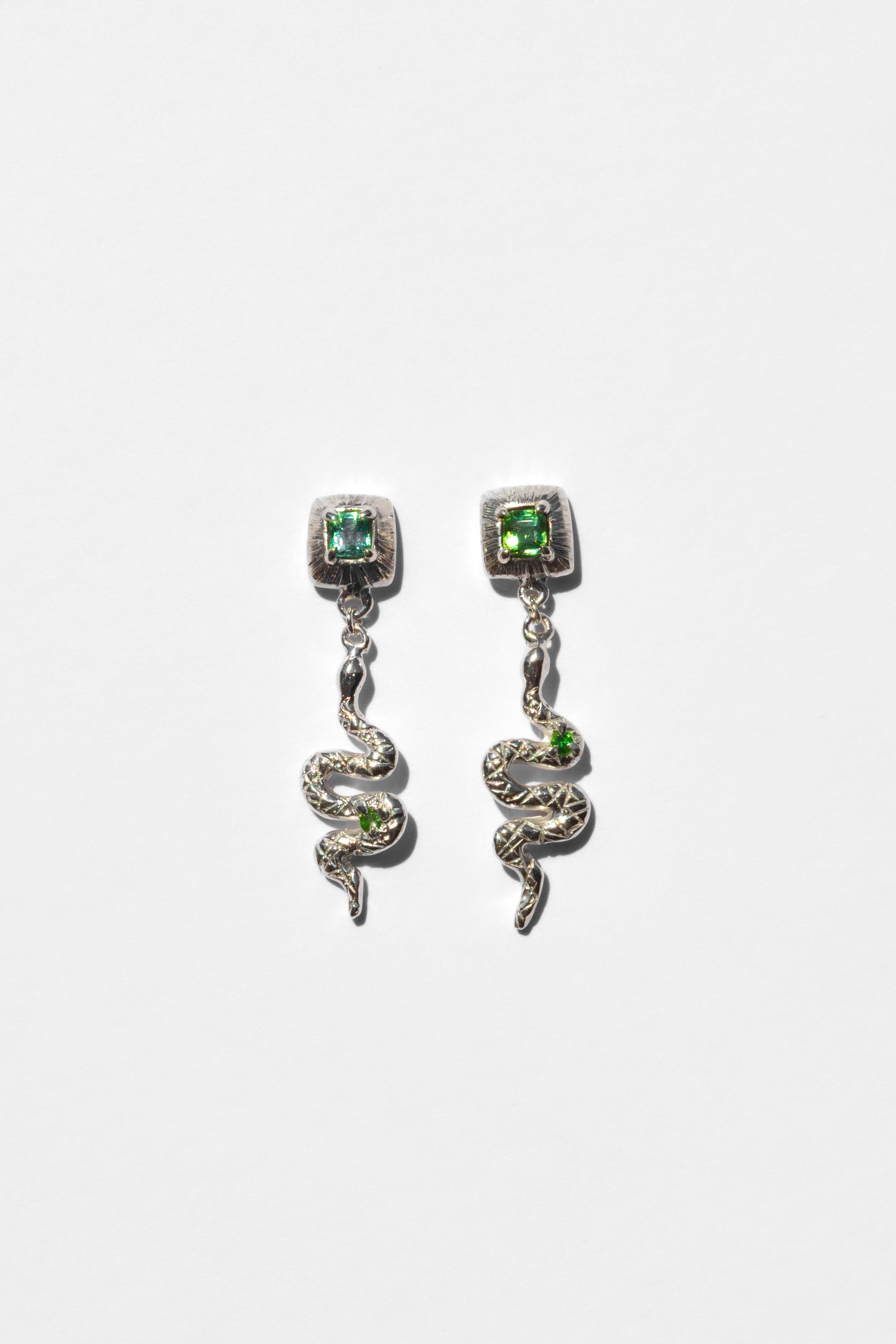 SERPENT STUDS - Neij Jewellery